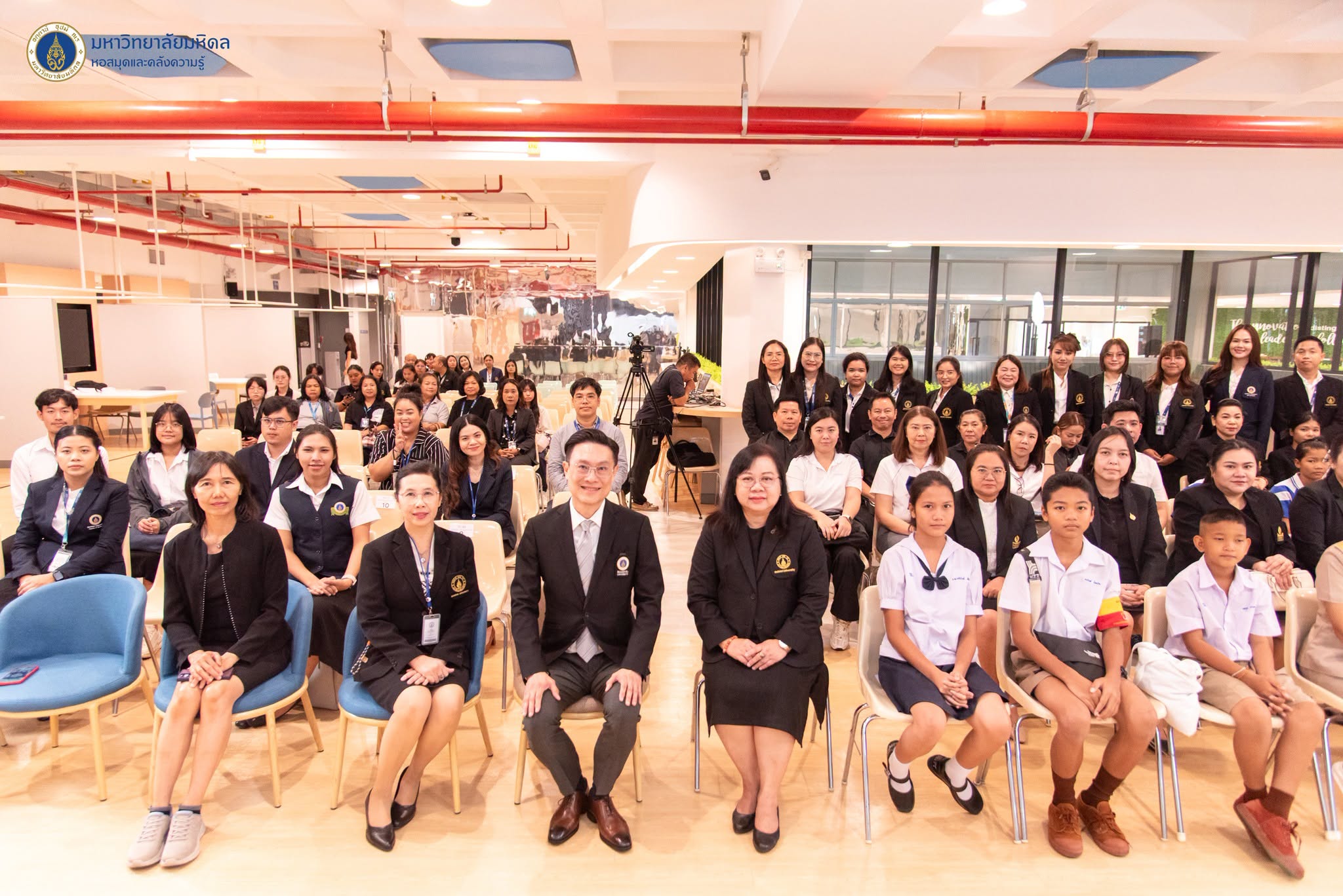 หอสมุดและคลังความรู้มหาวิทยาลัยมหิดล ส่งมอบชุดชั้นในเก่า 999 ชิ้น ให้ซาบีน่า นำไปเปลี่ยนเป็นพลังงานสะอาด 1