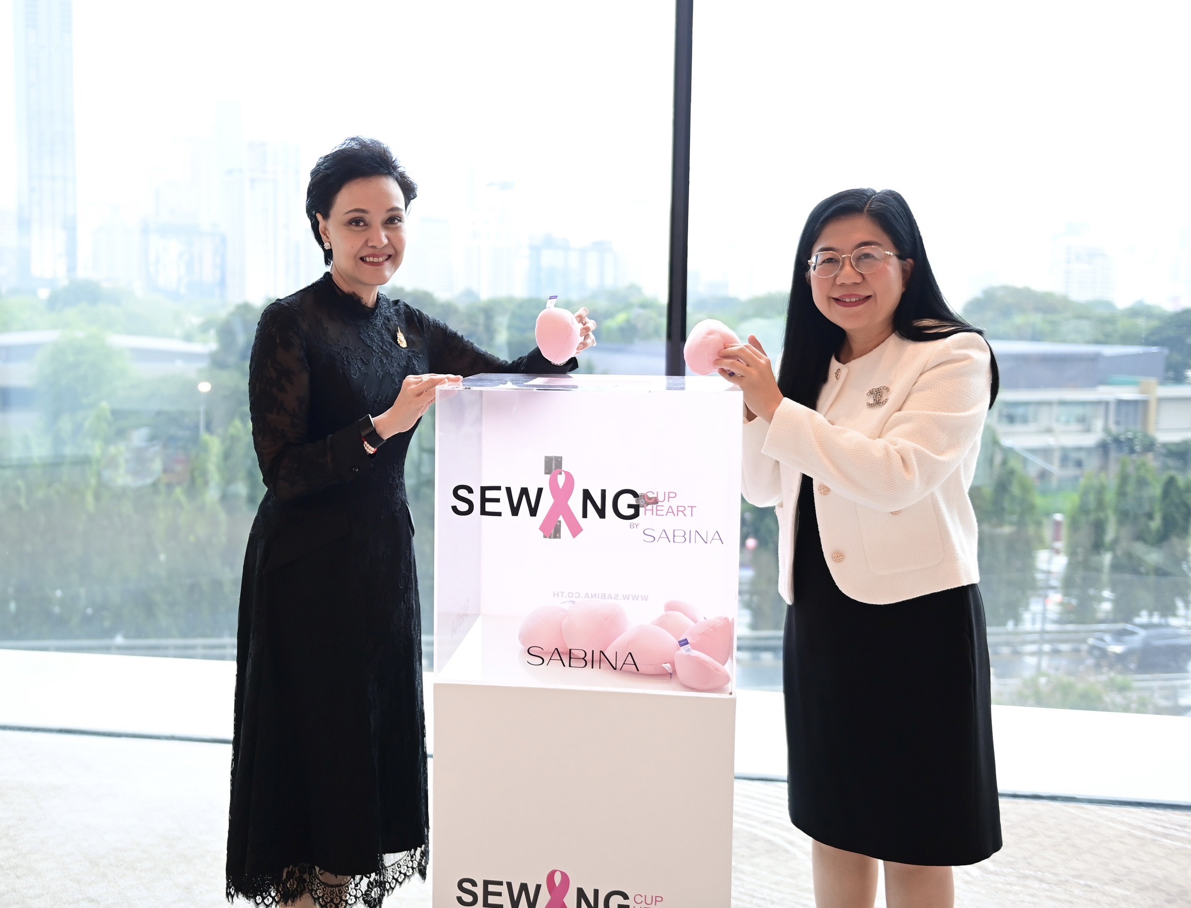 ซาบีน่า ร่วมเปิดงาน “Synergy for Her” ถักทอพลังใจ ส่งต่อกำลังใจให้ผู้ป่วยมะเร็งเต้านม 6