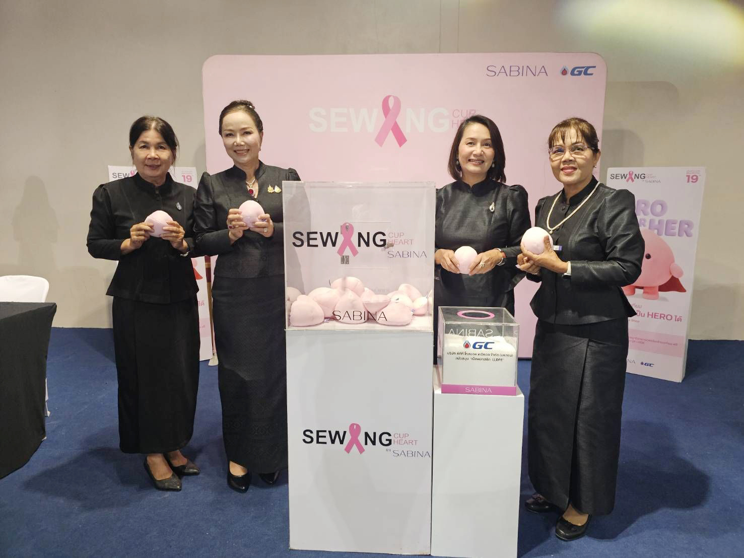 ซาบีน่า ร่วมส่งต่อพลังสตรีไทย สนับสนุนกิจกรรมเย็บเต้านมเทียม ในงาน “รวมพลังสตรีระยอง” ประจำปี 2569 5