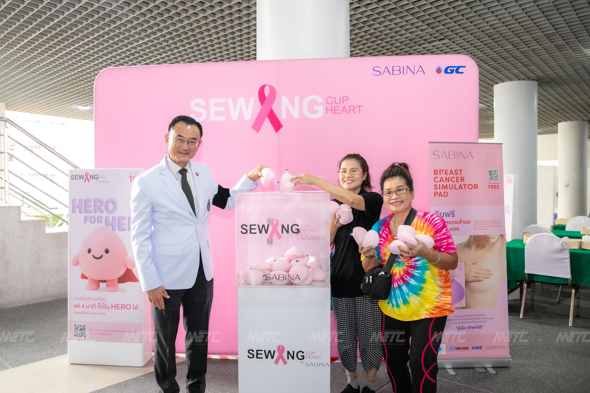 SABINA ร่วม “ตลาดน้ำความดี ปีที่ 3” ชวนโละบราเก่าสู่พลังงานสะอาด พร้อมรวมพลังจิตอาสาเย็บเต้านมเทียมเพื่อผู้ป่วยมะเร็งเต้านม 2