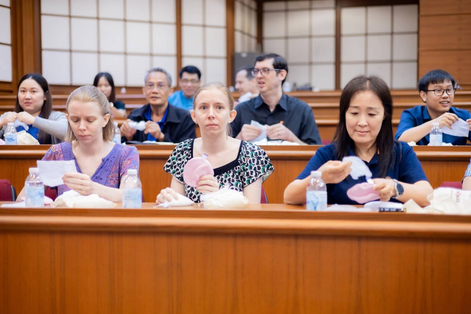 ซาบีน่าสนับสนุนโครงการ “สานสายใยฟ้า-ขาว” มหาวิทยาลัยพายัพ พร้อมรับมอบเต้านมเทียม 200 เต้า เพื่อส่งต่อกำลังใจแก่ผู้ป่วยมะเร็งเต้านม 2