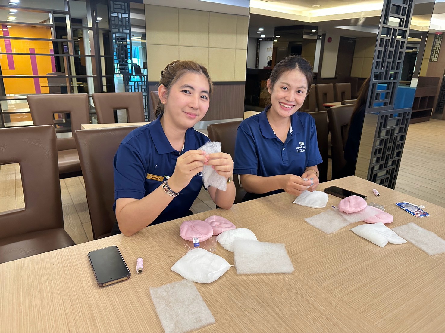 ซาบีน่าร่วมส่งต่อกำลังใจ สนับสนุนโรงแรมรอยัล กรุงเทพฯ เย็บเต้านมเทียม 50 เต้า เพื่อผู้ป่วยมะเร็งเต้านม 2026 2