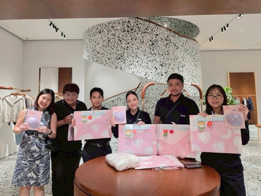 บริษัท บ๊อทเทก้า เวเนต้า (ประเทศไทย) จำกัด สำนักงานใหญ่  ร่วมกับ ซาบีน่า จัดกิจกรรมเพื่อสังคม “เย็บเต้ารวมใจ สู้ภัยมะเร็งเต้านม” ปีที่ 2